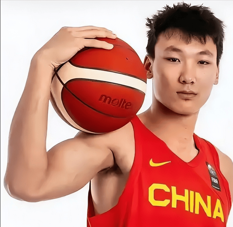 爱游戏官方网站-关键时刻突围战来临，广厦男篮围绕NBA总决赛官宣签约，引发热议，年轻球员得到机会的简单介绍